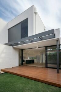 modern-house-exterior.jpg